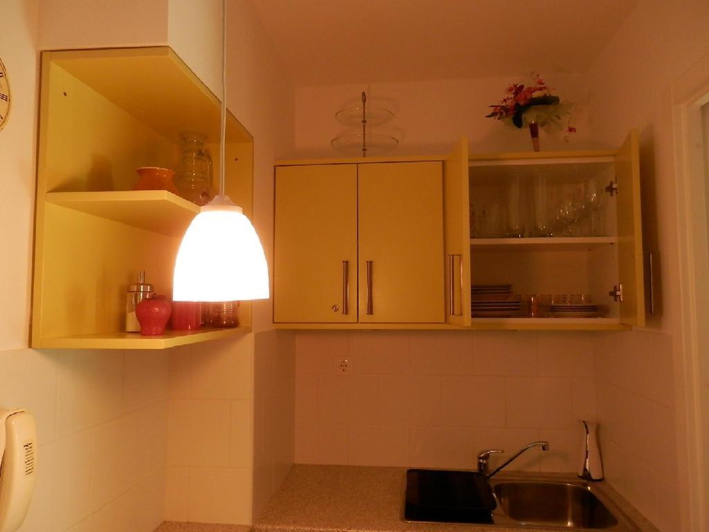 Csiki Apartman Budaörs Habitación foto